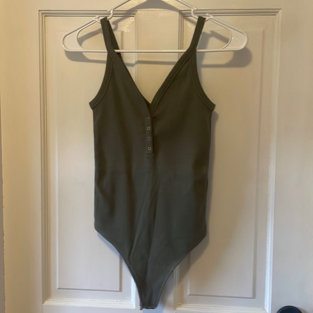 Abercrombie & Fitch bodysuit